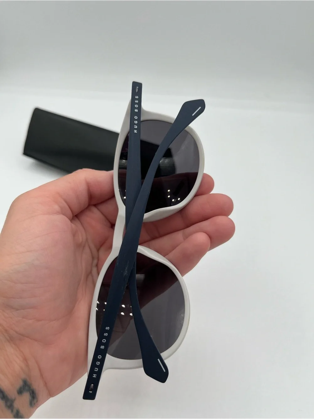 HUGO BOSS Polarized Round Sunglasses in Navy and White Trim